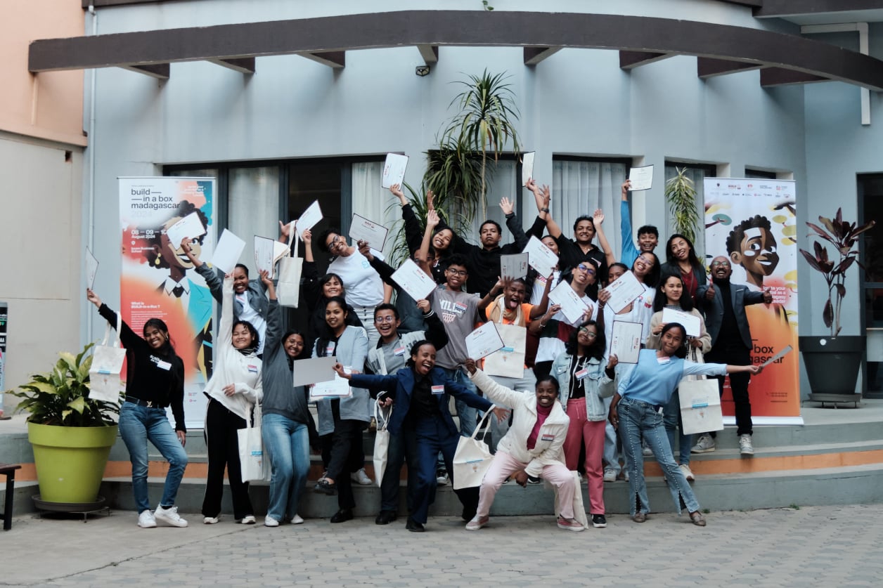 Built-in-box-Team 2024